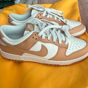 Nike dunk low ‘harvest moon’